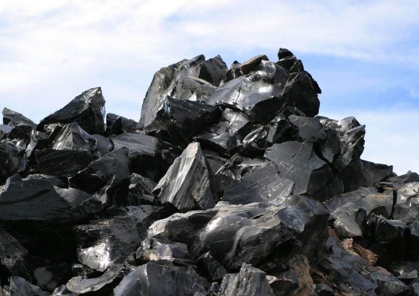 Mound of obsidian
